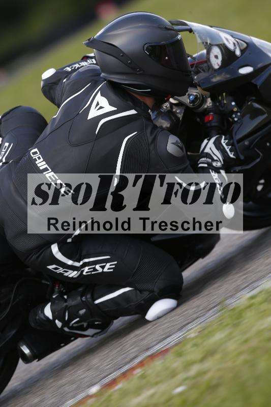 /Archiv-2024/29 12.06.2024 MOTO.CH Track Day ADR/Gruppe blau/94